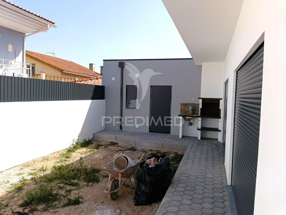 Moradia T4 para Venda em Fernao Ferro Foto 11
