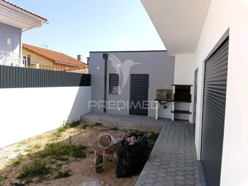 Moradia T4 para Venda em Fernao Ferro