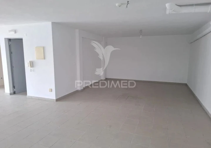 Moradia T5 para Venda em Laranjeiro e Feijó Foto 6