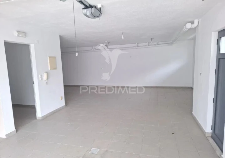 Moradia T5 para Venda em Laranjeiro e Feijó Foto 7