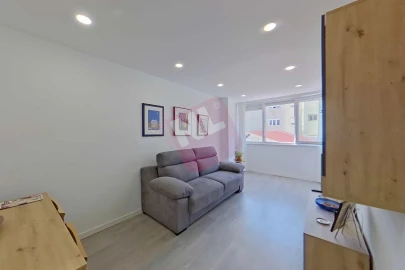 Apartamento T3 para Arrendamento em Pontinha e Famões