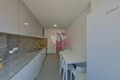 Apartamento T3 para Arrendamento em Pontinha e Famões