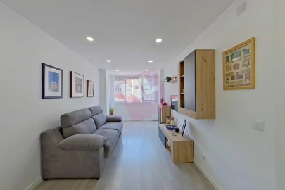 Apartamento T3 para Arrendamento em Pontinha e Famões