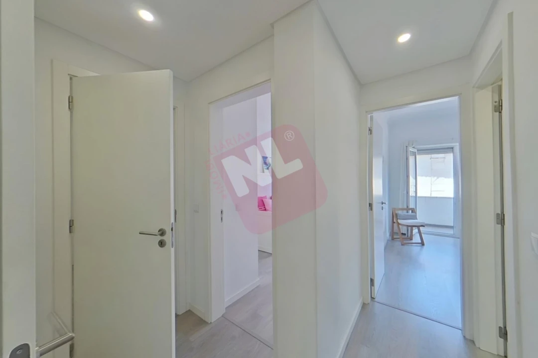 Apartamento T3 para Arrendamento em Pontinha e Famões Foto 16