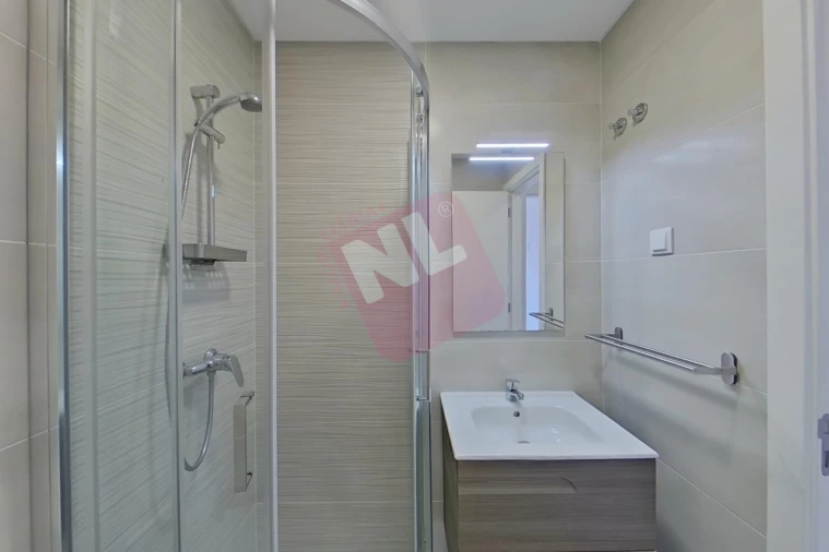 Apartamento T3 para Arrendamento em Pontinha e Famões Foto 29
