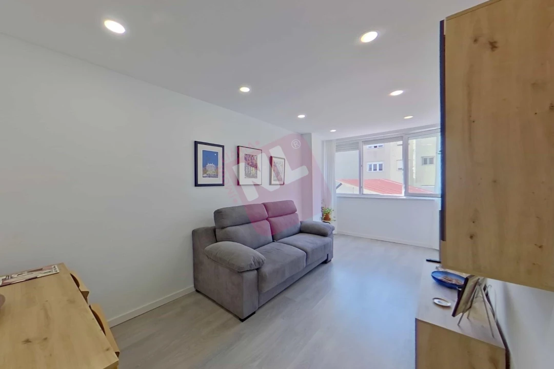 Apartamento T3 para Arrendamento em Pontinha e Famões Foto 11