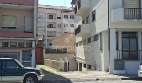 Prédio para Venda em Avelãs de Ambom e Rocamondo
