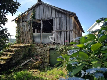 Moradia T1 para Venda em Portela e Extremo
