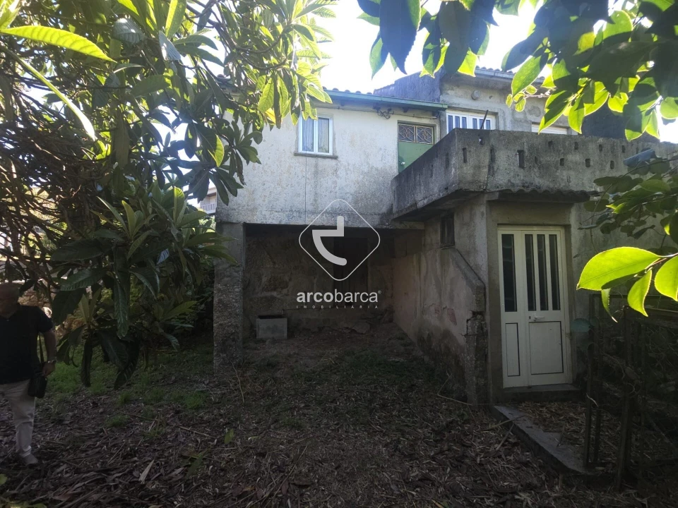 Moradia T1 para Venda em Portela e Extremo Foto 3