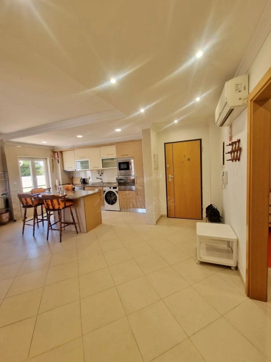 Apartamento T2 para Venda em Tavira (Santa Maria e Santiago) Foto 6