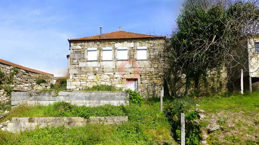 Moradia T3 para Venda em Vila e Roussas
