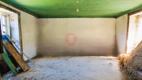 Moradia T3 para Venda em Anhões e Luzio