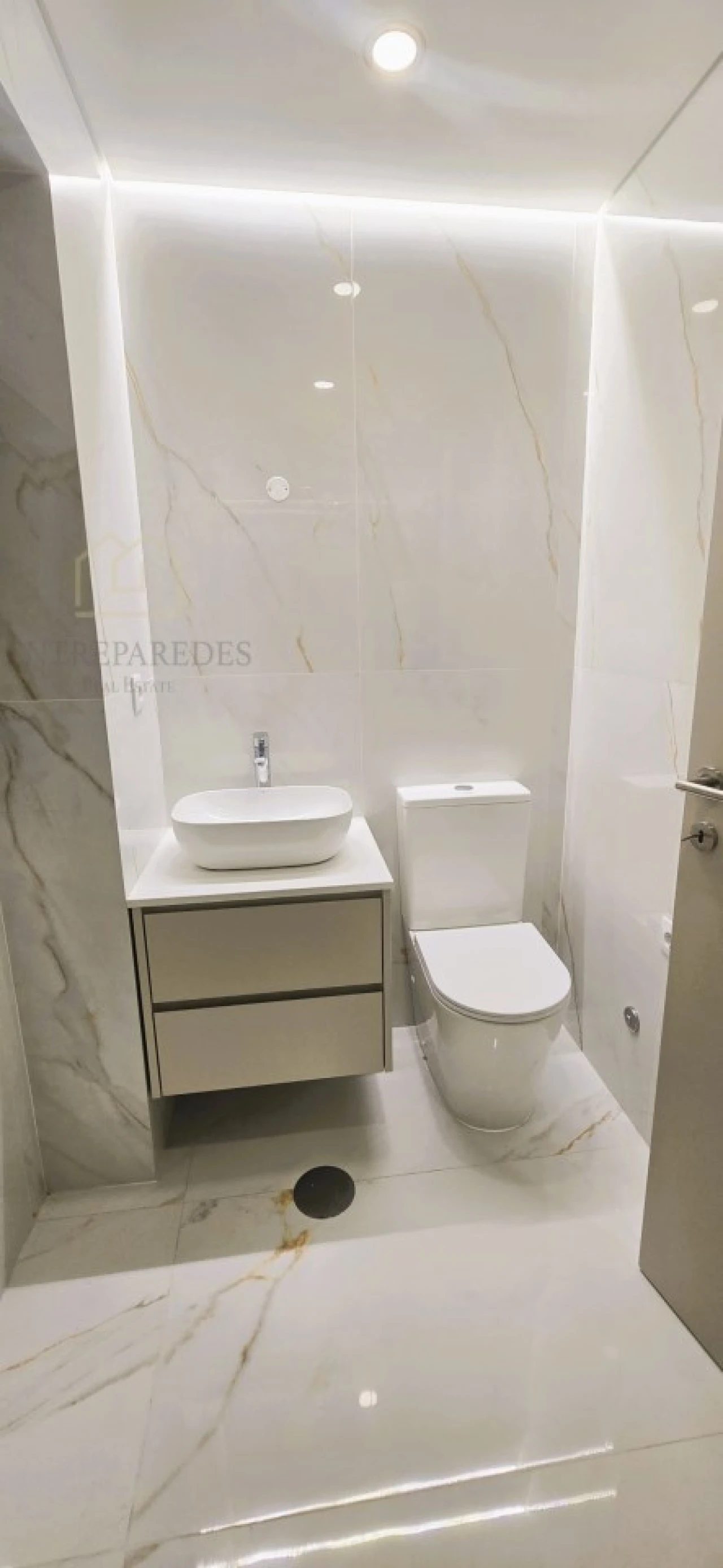 Moradia T3 para Venda em Espinho Foto 13