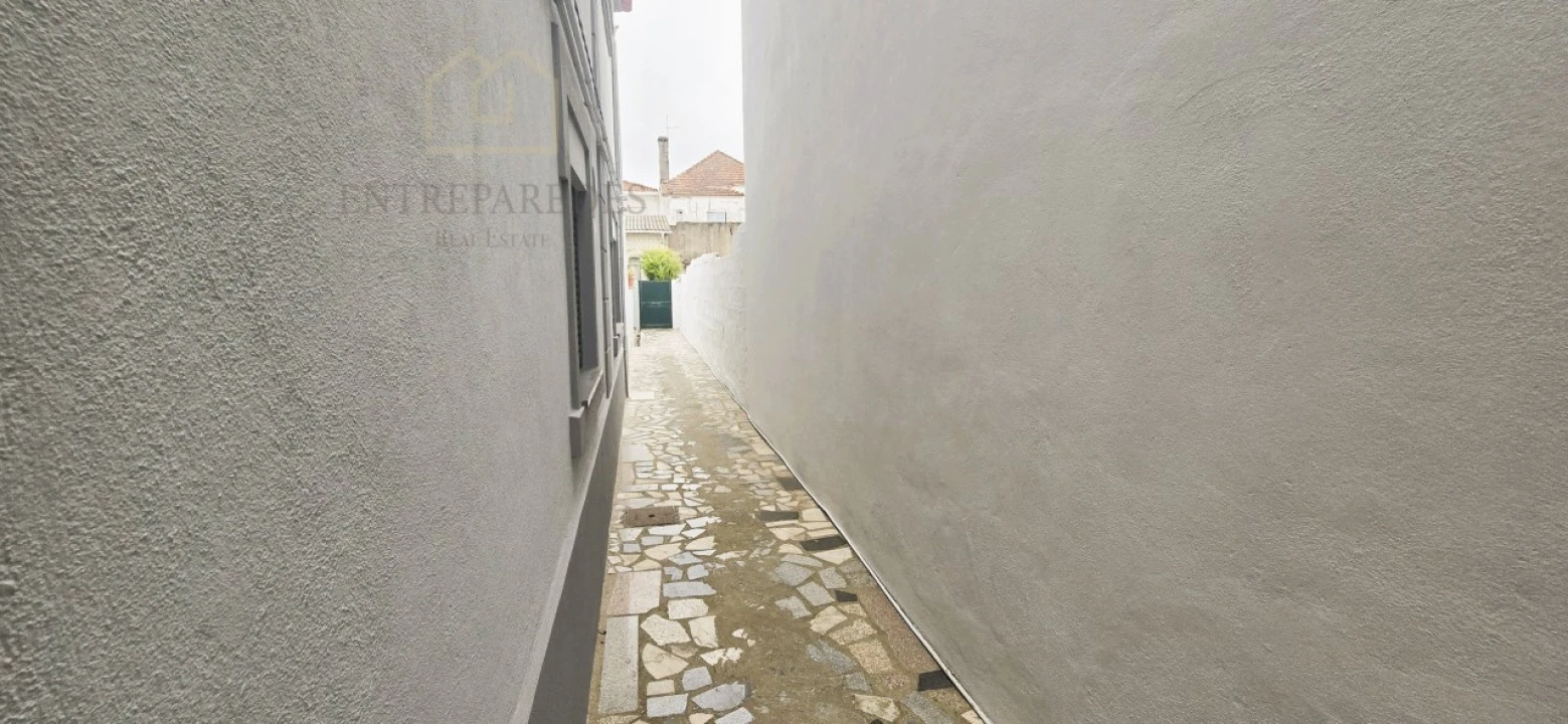 Moradia T3 para Venda em Espinho Foto 25
