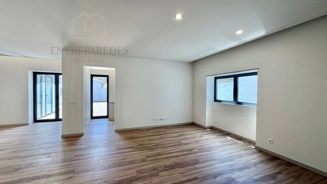 Moradia T3 para Venda em Espinho Foto 17