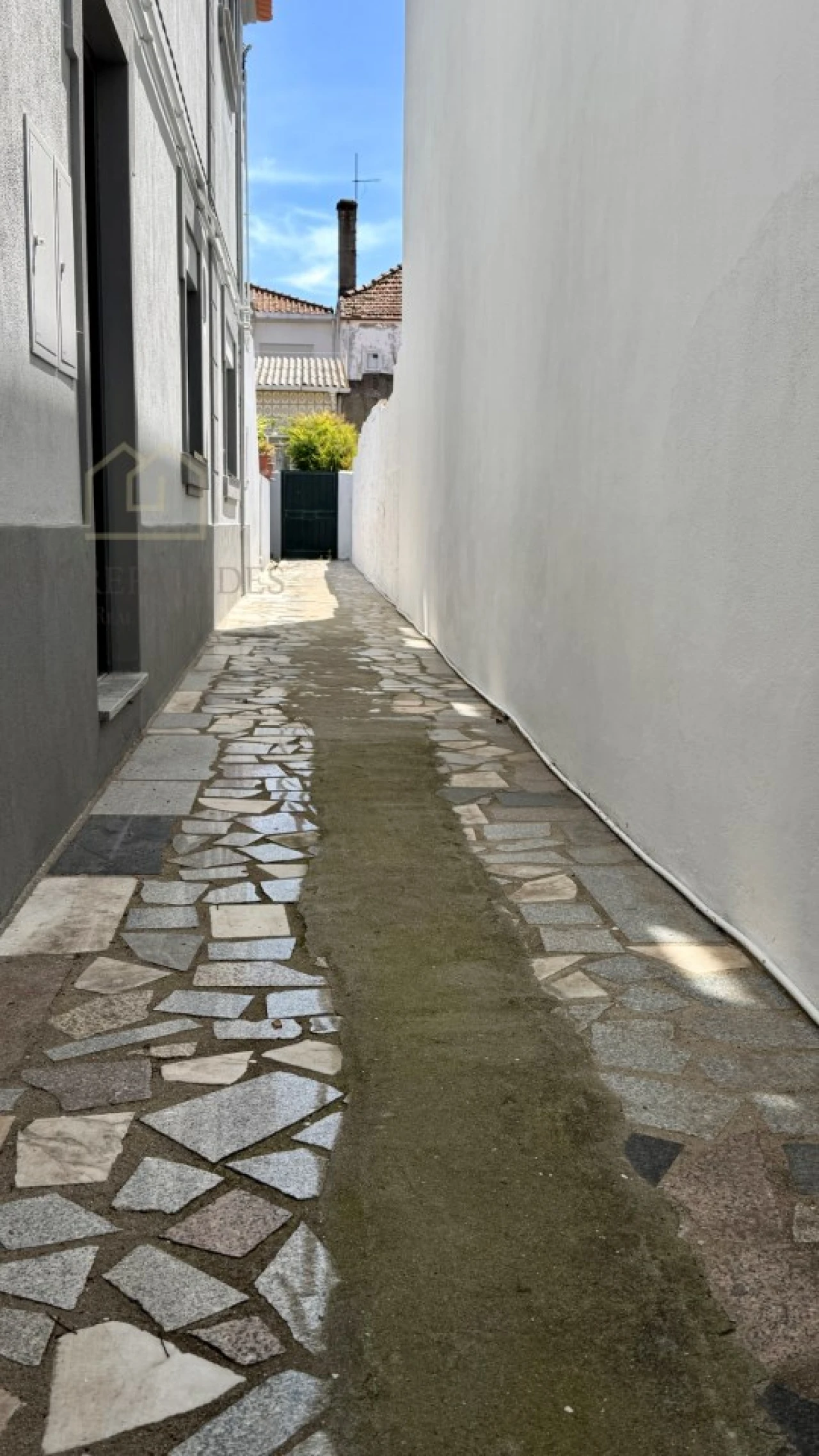 Moradia T3 para Venda em Espinho Foto 31