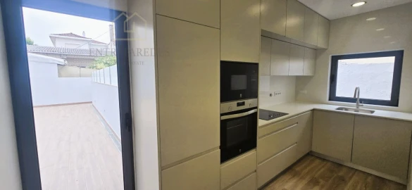 Moradia T3 para Venda em Espinho
