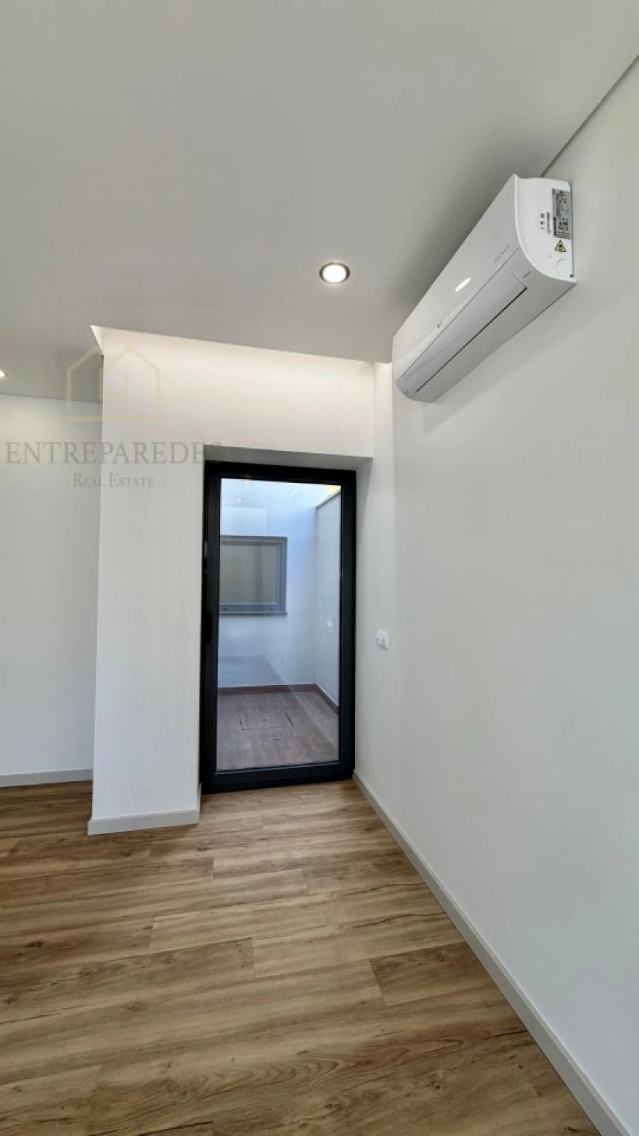 Moradia T3 para Venda em Espinho Foto 16