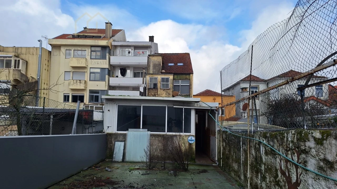 Prédio para Venda em Paranhos Foto 1