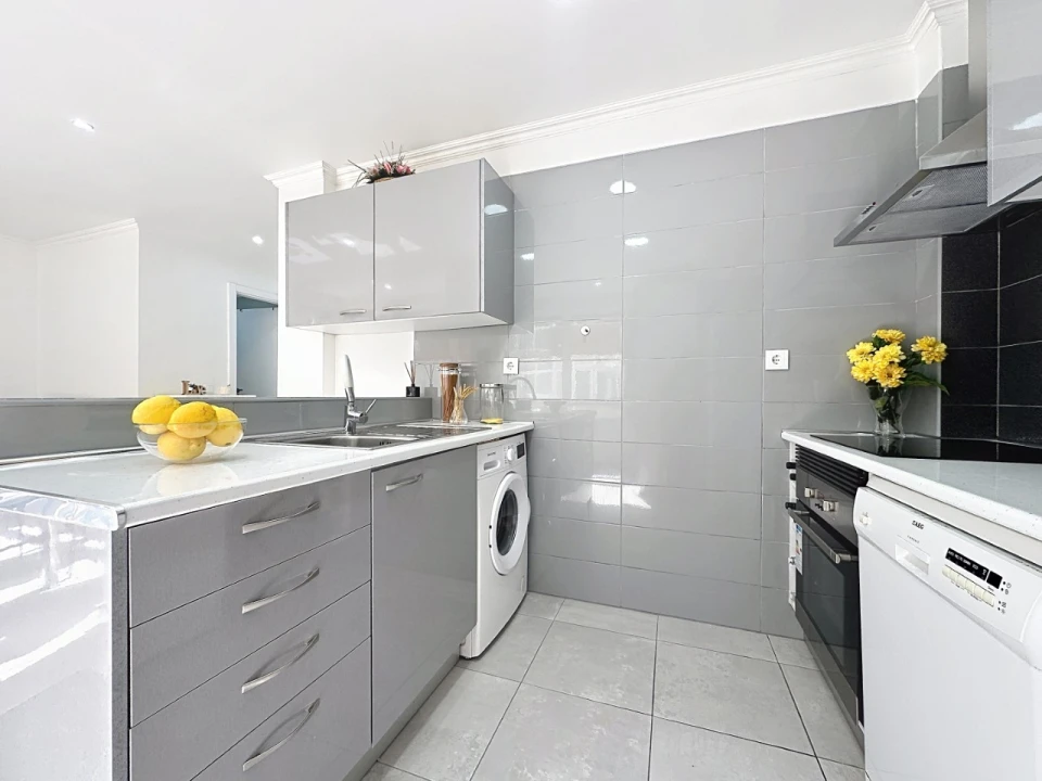 Apartamento T2 para Venda em Falagueira-Venda Nova Foto 6