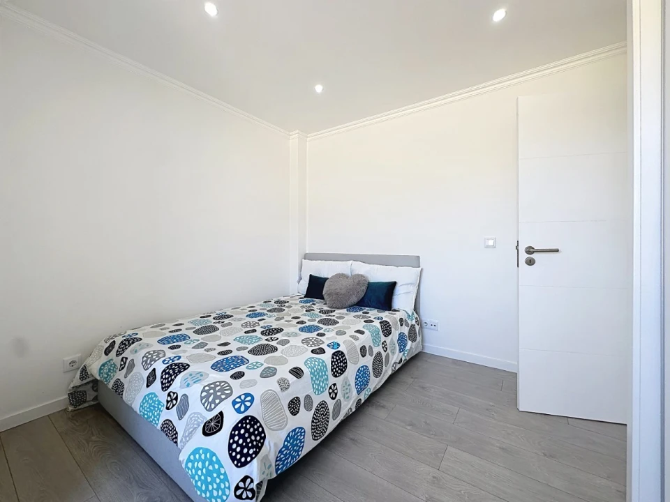 Apartamento T2 para Venda em Falagueira-Venda Nova Foto 24