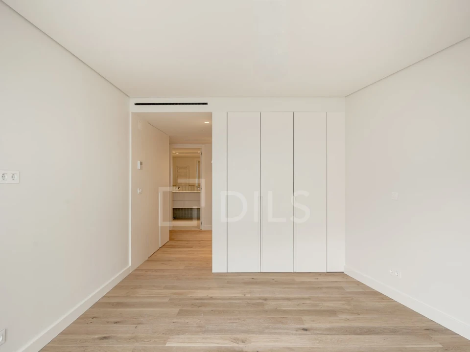 Apartamento T3 para Venda em Areeiro Foto 17