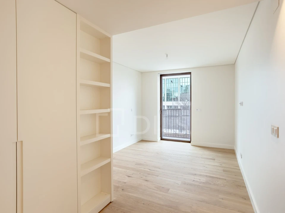 Apartamento T3 para Venda em Areeiro Foto 11