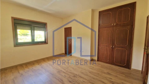 Moradia T3 para Venda em São Pedro de Agostem
