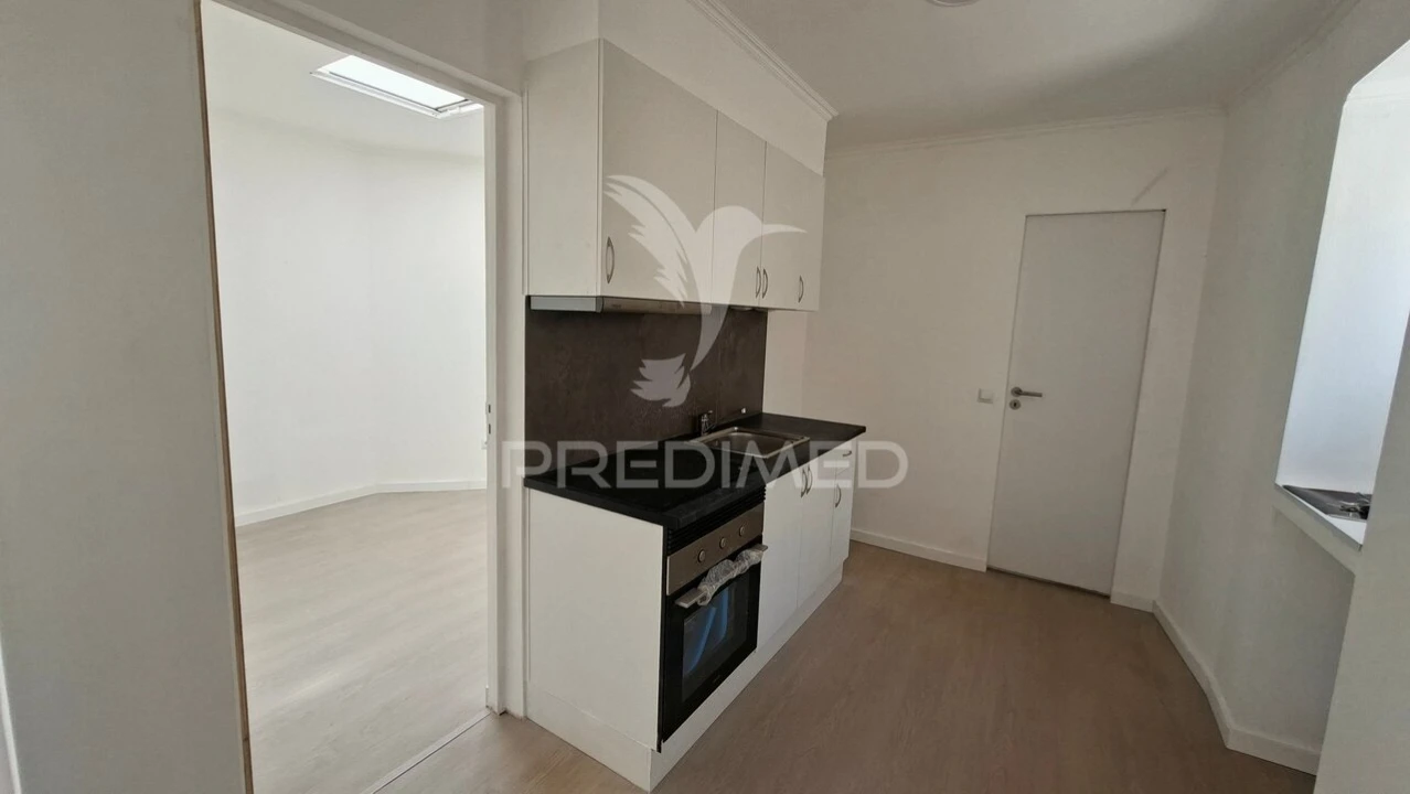Moradia T2 para Venda em Odivelas Foto 15