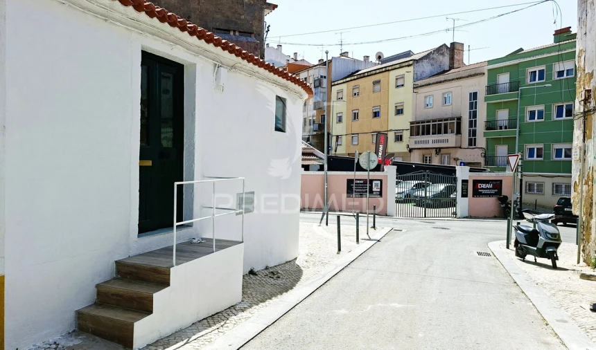 Moradia T2 para Venda em Odivelas