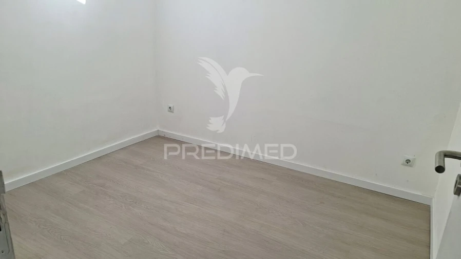 Moradia T2 para Venda em Odivelas Foto 9