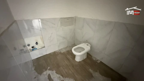 Loja para Venda em Santo António