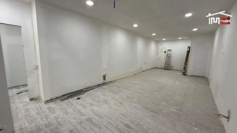 Loja para Venda em Santo António