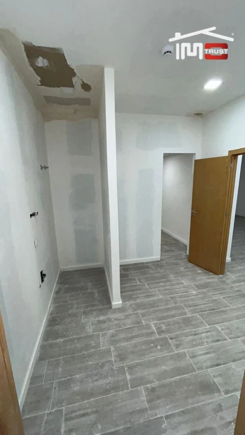 Loja para Venda em Santo António