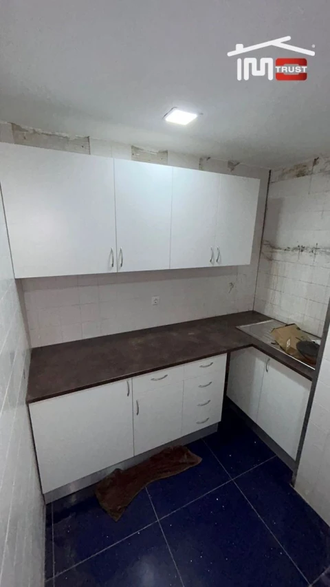 Loja para Venda em Santo António