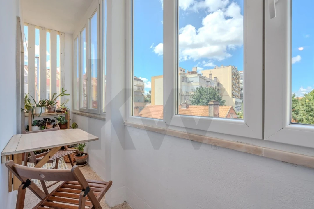 Apartamento T1 para Venda em Parque das Nações Foto 9