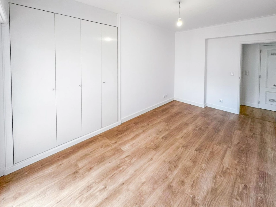 Apartamento T3 para Venda em São Domingos de Benfica Foto 17