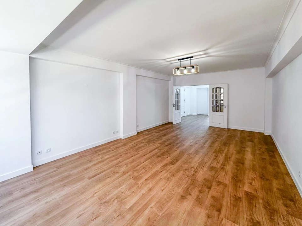 Apartamento T3 para Venda em São Domingos de Benfica Foto 6