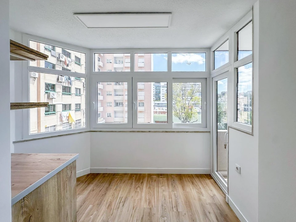 Apartamento T3 para Venda em São Domingos de Benfica Foto 10