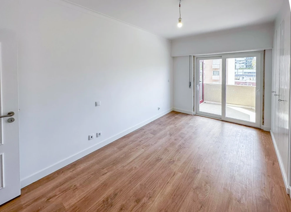 Apartamento T3 para Venda em São Domingos de Benfica Foto 19