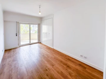 Apartamento T3 para Venda em São Domingos de Benfica