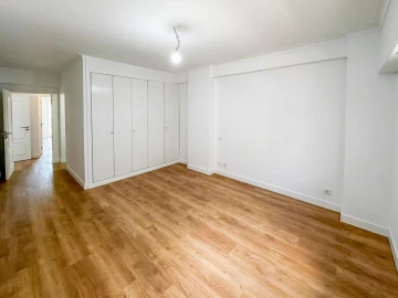 Apartamento T3 para Venda em São Domingos de Benfica
