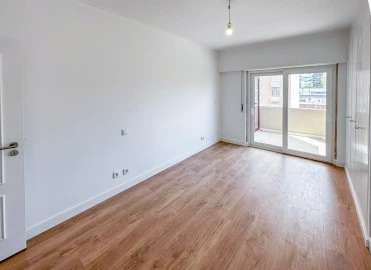 Apartamento T3 para Venda em São Domingos de Benfica