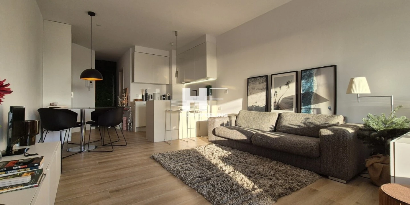 Apartamento T1 para Arrendamento em Costa da Caparica Foto 7