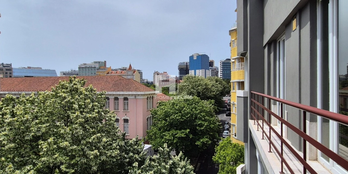 Apartamento T2 para Venda em Santo António Foto 21