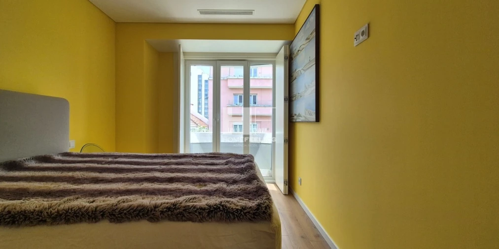 Apartamento T2 para Venda em Santo António Foto 19