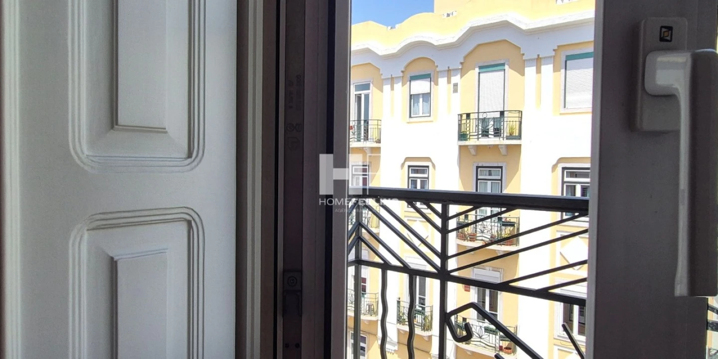 Apartamento T2 para Venda em Arroios Foto 24