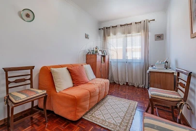 Moradia T4 para Venda em Corroios
