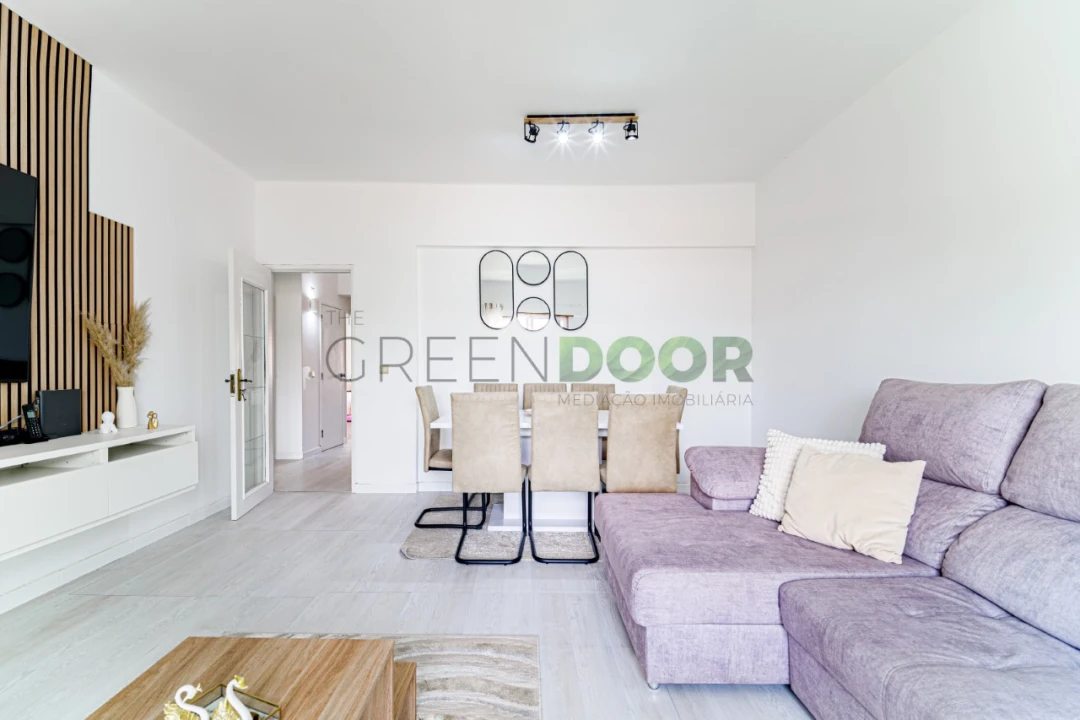 Apartamento T3 para Venda em Amora Foto 2
