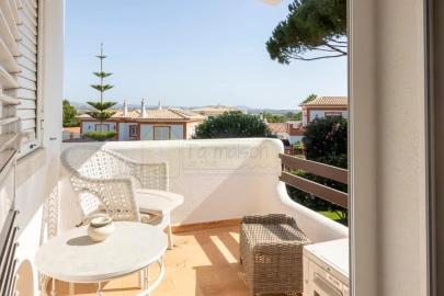 Moradia T5 para Venda em Albufeira e Olhos de Água